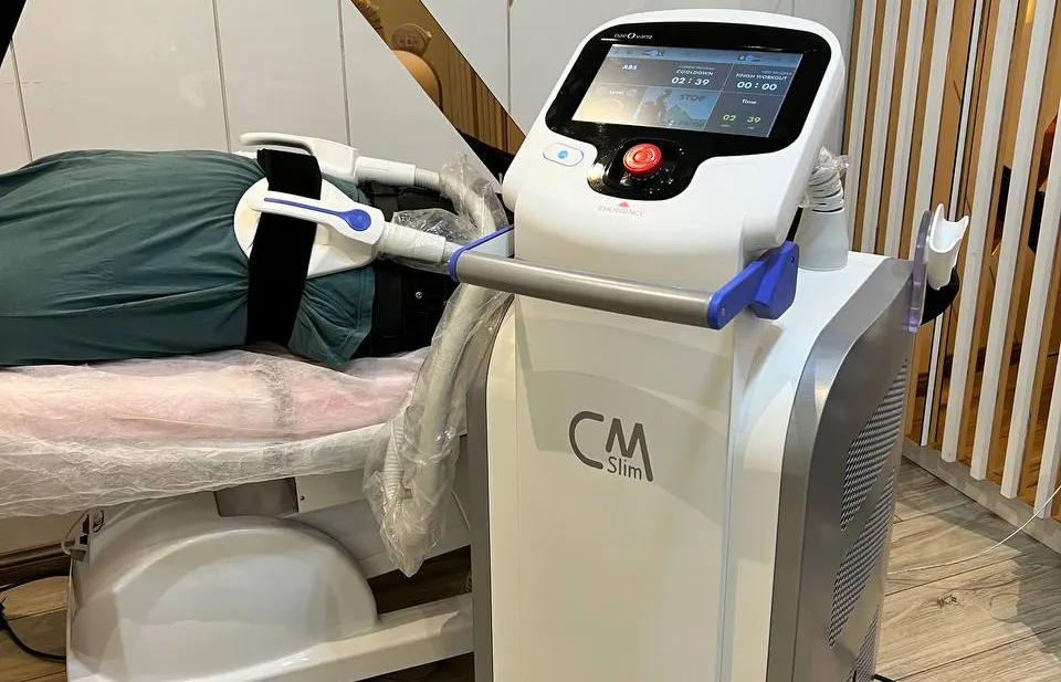 عضله سازی با دستگاه cmslim